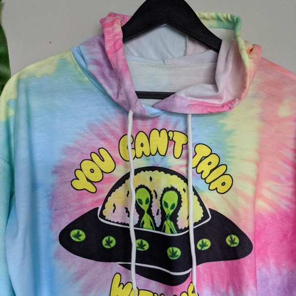 Tie dye cropped alien graphic trippy hoodie - Picture 2 of 6